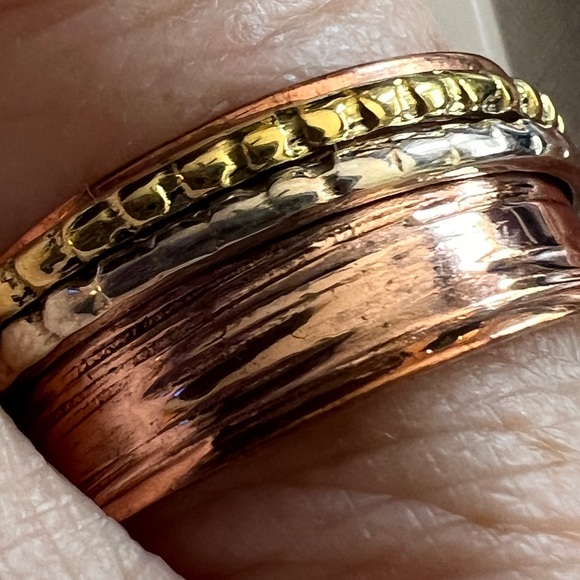Spinner Ring - Picture 3 of 6
